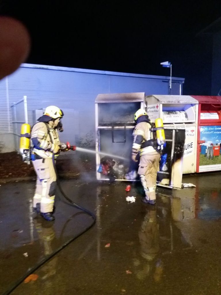 Unruhiger Jahreswechsel für die Feuerwehr Delbrück