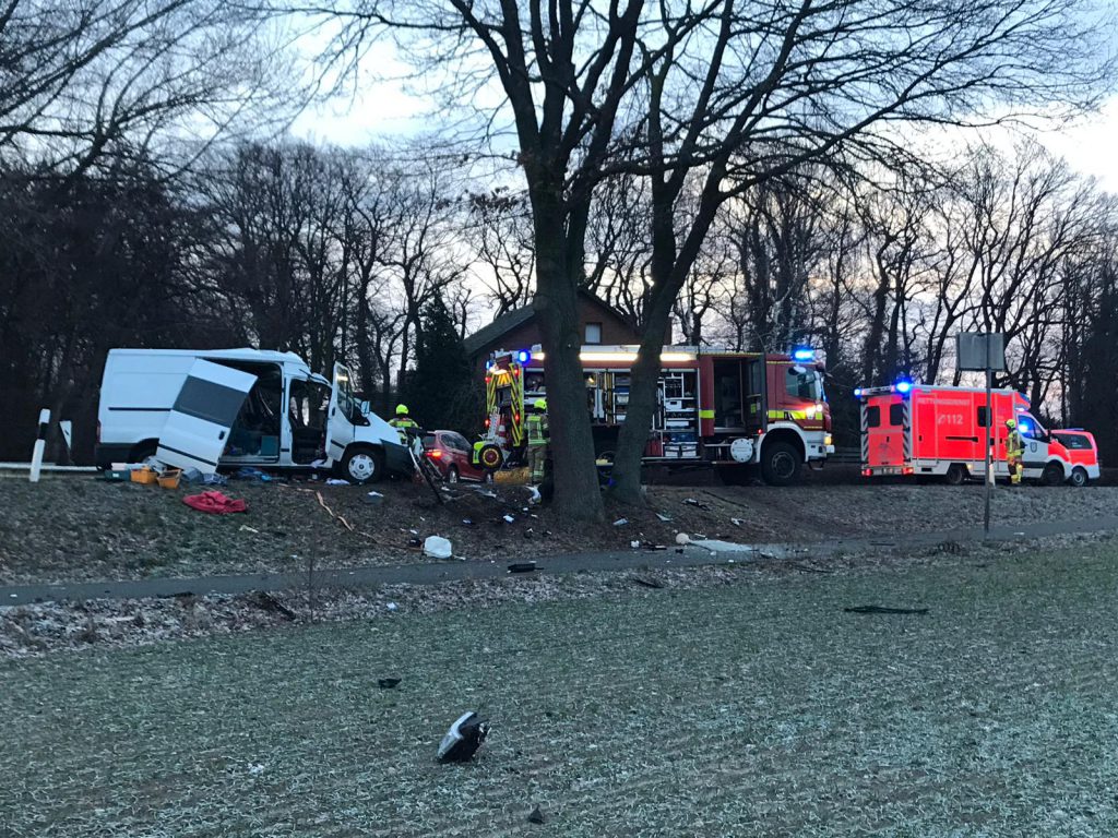 Schwerer Verkehrsunfall in Anreppen