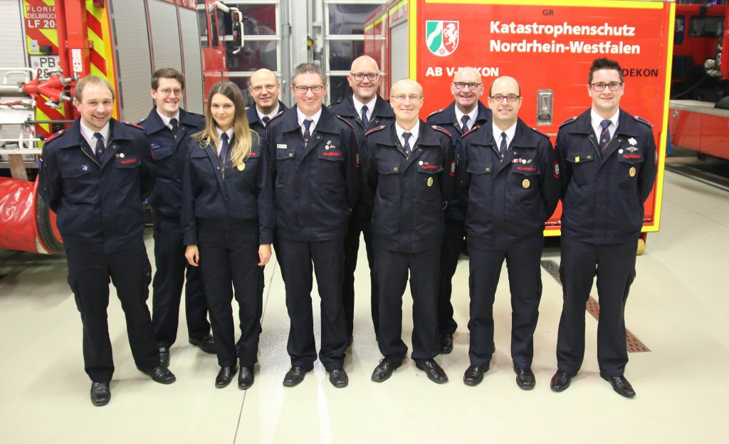 Landesverband der Jugendfeuerwehren ehrt engagierte Personen und eine Firma