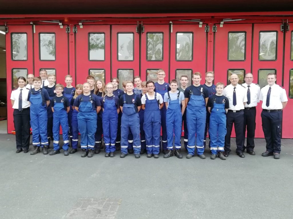 Delbrücker Jugendfeuerwehr meistert Prüfungen erfolgreich