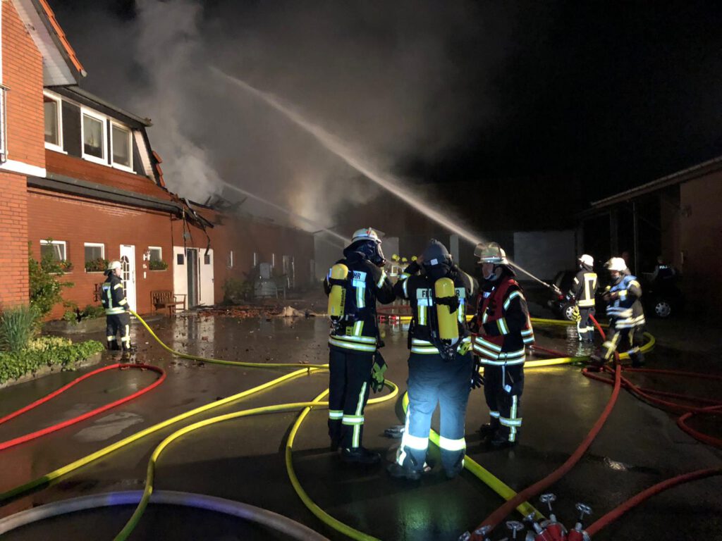 Unterstützung bei Großbrand in Rietberg